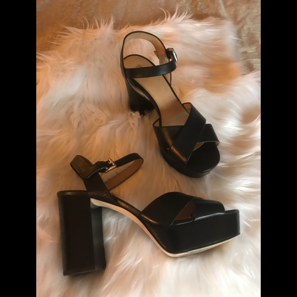 Authentic Michael Kors Platform Sandal